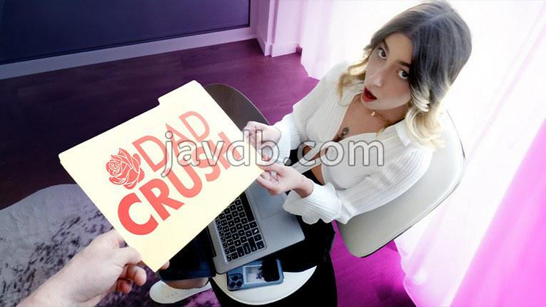 DadCrush.24.07.30 샤넬 캠린은 슈가 대디를 도와주기 위해 몸을 사용합니다. 점수를 맞추세요. Chanel Camryn